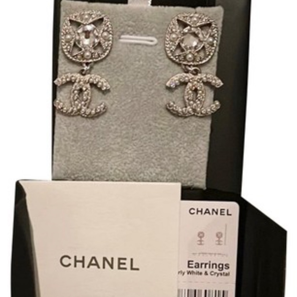 ❌ SOLD ❌ CHANEL earrings - Picture 3 of 7